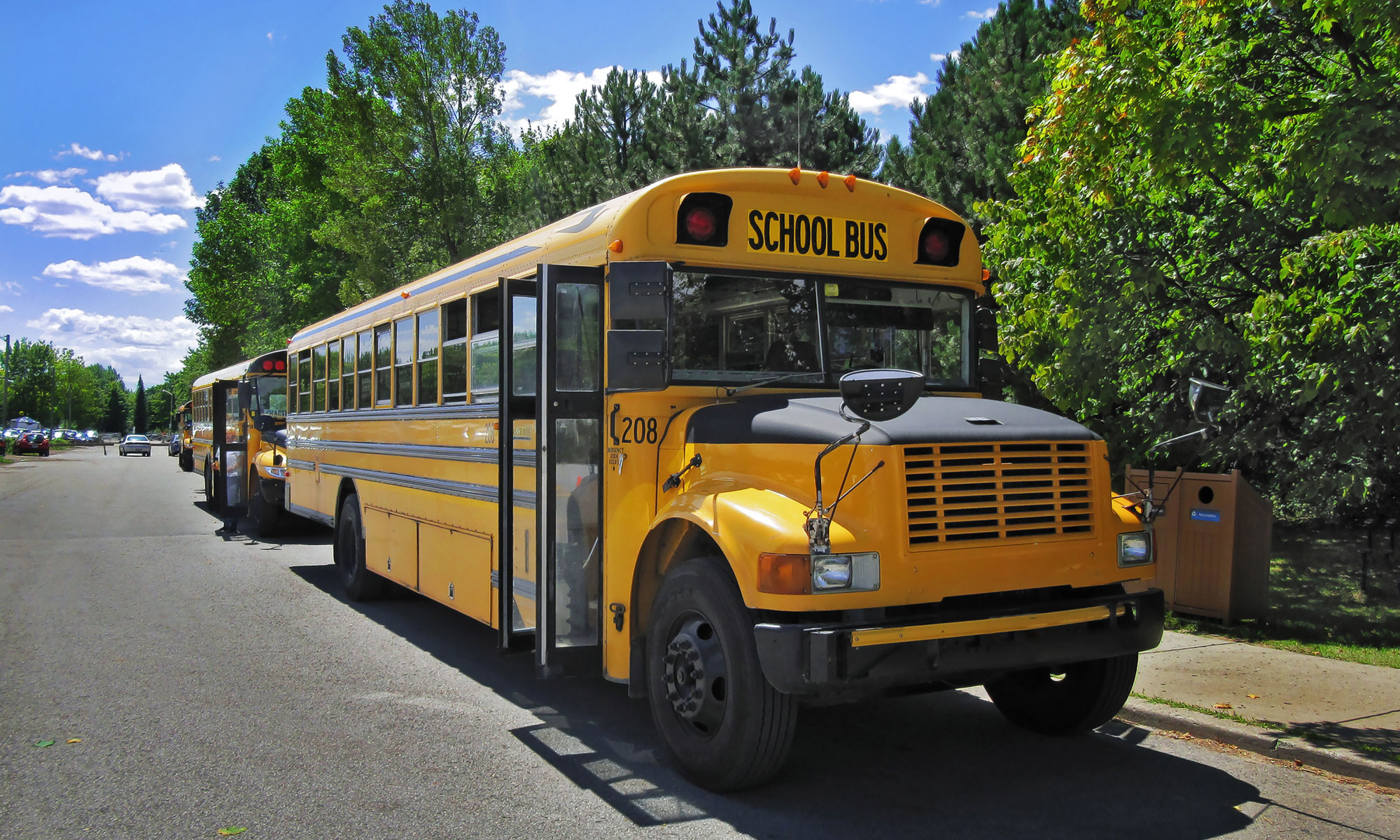 US-Schulbus in Nürnberg / US school bus in Nuremberg